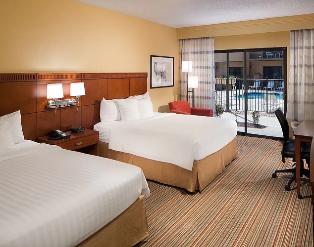 Courtyard by Marriott Orlando Airport