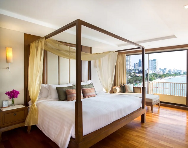 Dusit Thani Pattaya